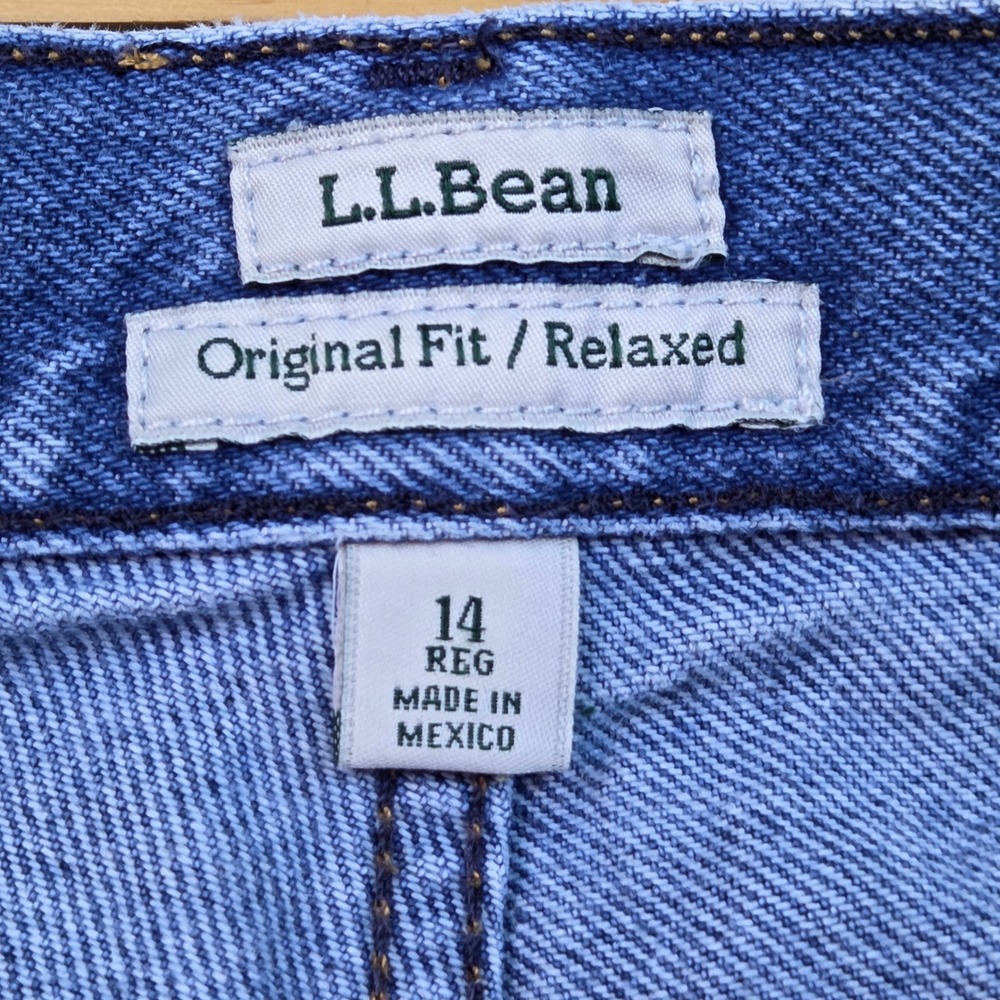 L.L. Bean‎ Original Fit Relaxed Jeans Womens 14 Reg Blue High Rise Straight Leg - Picture 2 of 9